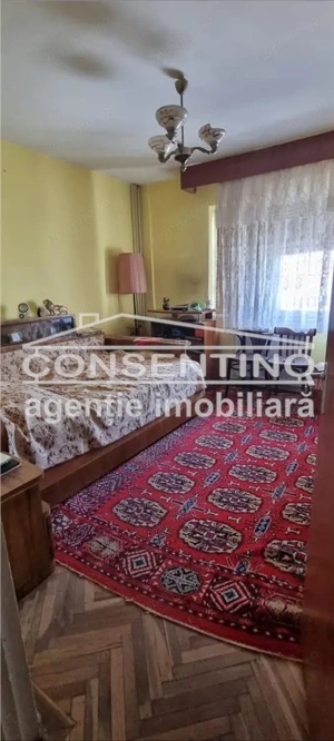 Se vinde imobil cu 3 camere , zona Hasdeu , liber 80 mp , boxa , garaj - imagine 5