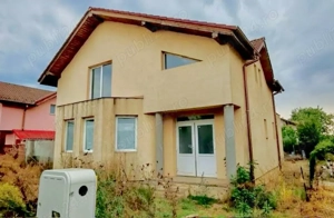 Casă cu 5 camere, P+M, 500 MP teren, Cartierul Orizont ,Paleu, Bihor.