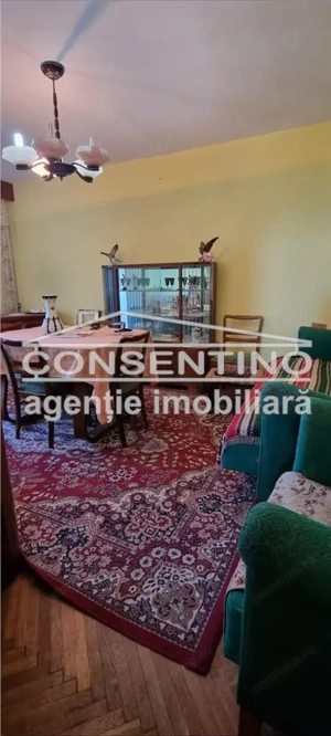 Se vinde imobil cu 3 camere , zona Hasdeu , liber 80 mp , boxa , garaj - imagine 3