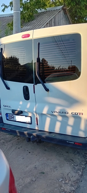 Vand    opel   vivaro  8+1 - imagine 3 Vand    opel   vivaro  8+1 - imagine 3