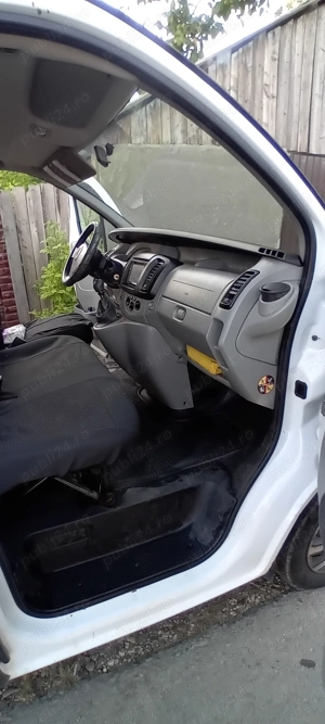 Vand    opel   vivaro  8+1 - imagine 8 Vand    opel   vivaro  8+1 - imagine 8
