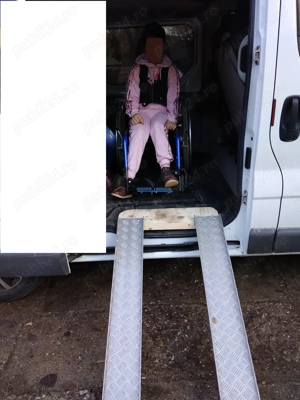 Vand    opel   vivaro  8+1 - imagine 7 Vand    opel   vivaro  8+1 - imagine 7