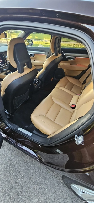 Volvo s90 D4 Momentum - imagine 5 Volvo s90 D4 Momentum - imagine 5