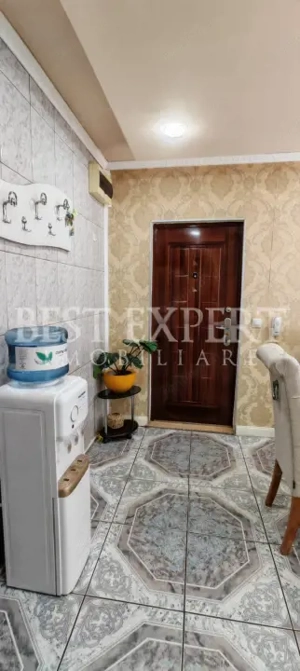 3 Camere Spațioase în zona centrală Vitan lângă Mall gata de mutare! - imagine 16