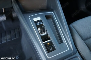 VW Golf   Advanced 2.0 TDI, 150CP, DSG, - în stare nouă - 9800 Km, an 2025, - imagine 7