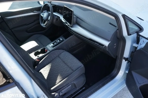 VW Golf   Advanced 2.0 TDI, 150CP, DSG, - în stare nouă - 9800 Km, an 2025, - imagine 4