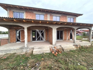 AX1005 Ciarda Rosie, Duplex Mediteranean, Toate Utilitatile