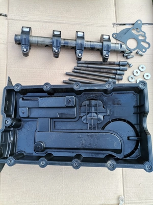 Capac Culbutori, Motor VW PASSAT B6 Highline .BKP.  - imagine 2