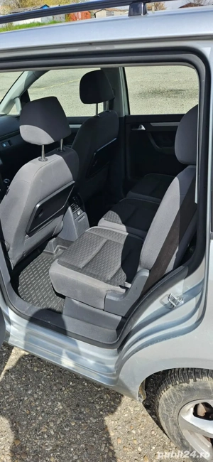 Volkswagen VW Touran 1.9 TDI 2010 Proprietar - imagine 5