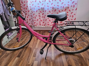 vând bicicleta fete roz