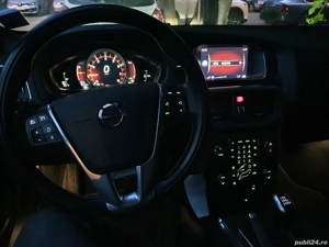 Volvo V40 2018 2.0 Benzina 190 cai - imagine 4