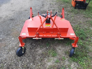 Tocator resturi vegetale tip elice cu 3 cutite