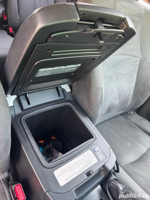 Toyota Land Cruiser 2011 - imagine 5