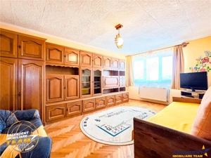 3D!Decomandat,3camre,Targu Secuiesc, Garii,renovat,balcon,garaj,locatie avantajoasa, - imagine 3