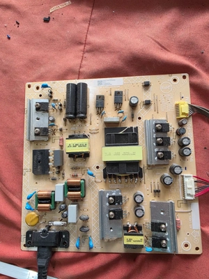 sursa 715ga008-p01-000-003m de pe tv Philips 50pus7805 