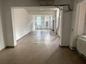 Spatiu comercial de inchiriat in Piata Libertatii - Gherla - imagine 5