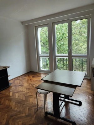 Vanzare apartament luminos de 2 camere in Titan-Lotru, pret negociabil