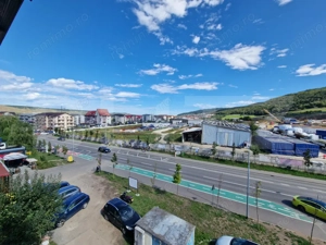 Apartament cu 2 dormitoare, 51 mp, 3 balcoane, parcare, central Floresti