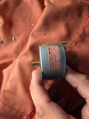 stepper motor Mitsumi m49sp-2k rk2-0799 de pe imprimanta Canon l11121e 