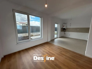 Casa tip DUPLEX - Loc de parcare si terasa  Toate utilitatile - Drum asfaltat - imagine 6