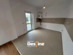 Casa tip DUPLEX - Loc de parcare si terasa  Toate utilitatile - Drum asfaltat - imagine 5