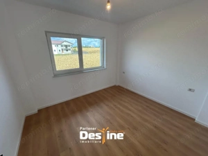 Casa tip DUPLEX - Loc de parcare si terasa  Toate utilitatile - Drum asfaltat - imagine 10