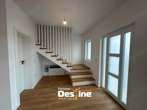 Casa tip DUPLEX - Loc de parcare si terasa  Toate utilitatile - Drum asfaltat - imagine 3