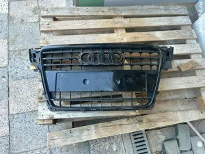 Vand grila A4 B8