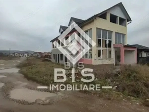 Cladire P+1+M cu destinatie mixta - imagine 8