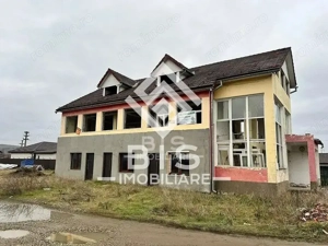 Cladire P+1+M cu destinatie mixta - imagine 5