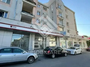 Apartament de vanzare 2 camere - 1 Decembrie
