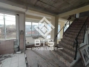 Cladire P+1+M cu destinatie mixta - imagine 9