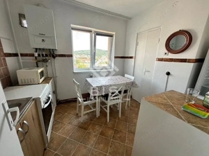 Apartament de inchiriat 4 Camere - Bloc Lama