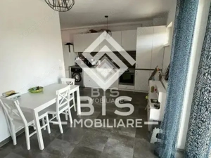 Apartament de vanzare 3 camere - zona ISU - imagine 9