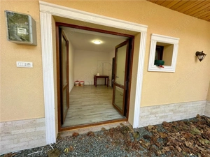 Complexul Studentesc- casa complet renovata, curte spatioasa - imagine 6