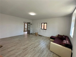 Complexul Studentesc- casa complet renovata, curte spatioasa - imagine 3