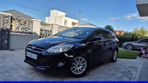 Ford-Focus-1.6 Benzina-Titanium x-Navi-Bi-Xenon-inc. scaune-Led-euro 5