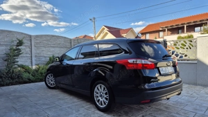 Ford-Focus-1.6 Benzina-Titanium x-Navi-Bi-Xenon-inc. scaune-Led-euro 5  - imagine 4