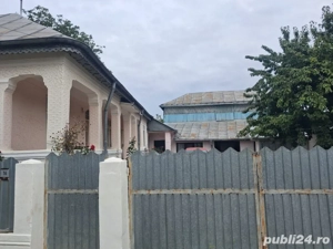 Vand casa la tara 19000 euro