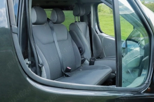 Vând Opel Vivaro 9 locuri  - imagine 7 Vând Opel Vivaro 9 locuri  - imagine 7