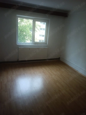 Vând garsonieră în Plopeni  - imagine 8