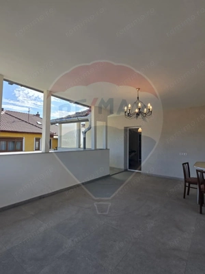 Casă / Vilă de vânzare in Medias, str. Ghioceilor - imagine 3