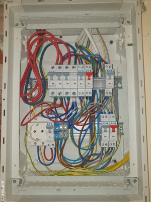 Vând casă în Pârneava, str. Oituz, teren 953 mp - imagine 5