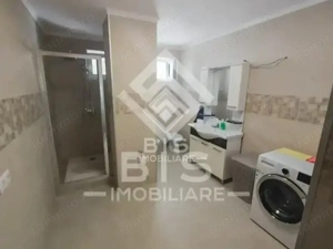 Apartament spatios etaj 2 - 92 mp - imagine 9