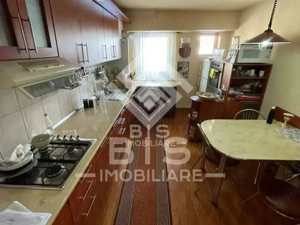 Apartament 3 camere - Zona Sens - imagine 11