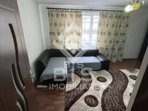 Apartament spaţios 3 camere - Bdul Independentei - imagine 13 Apartament spaţios 3 camere - Bdul Independentei - imagine 13