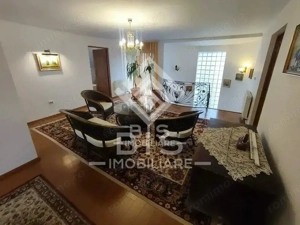 Casa 700 mp teren - Zona Subcetate - imagine 12