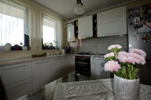 APARTAMENT DE VANZARE 3 CAMERE BORHANCI - imagine 5