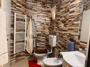 APARTAMENT ULTRACENTRAL 3 CAMERE BULEVARDUL EROILOR - imagine 12