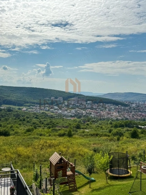 Casa insiruita cu finisaje moderne in cartierul Europa! - imagine 11